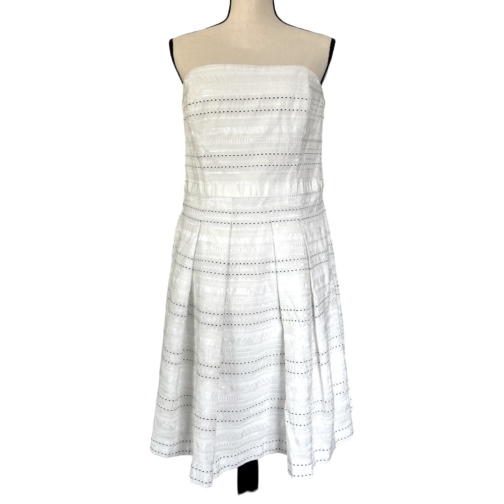 White House Black Market White Strapless Dress